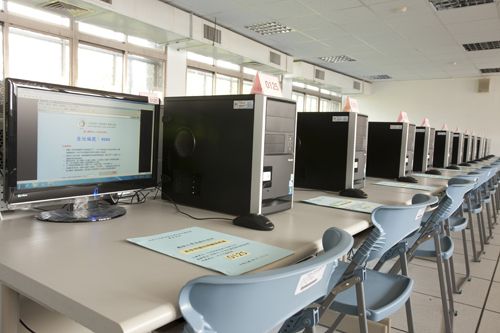 電腦教室－電腦軟體應用檢定考場1.JPG