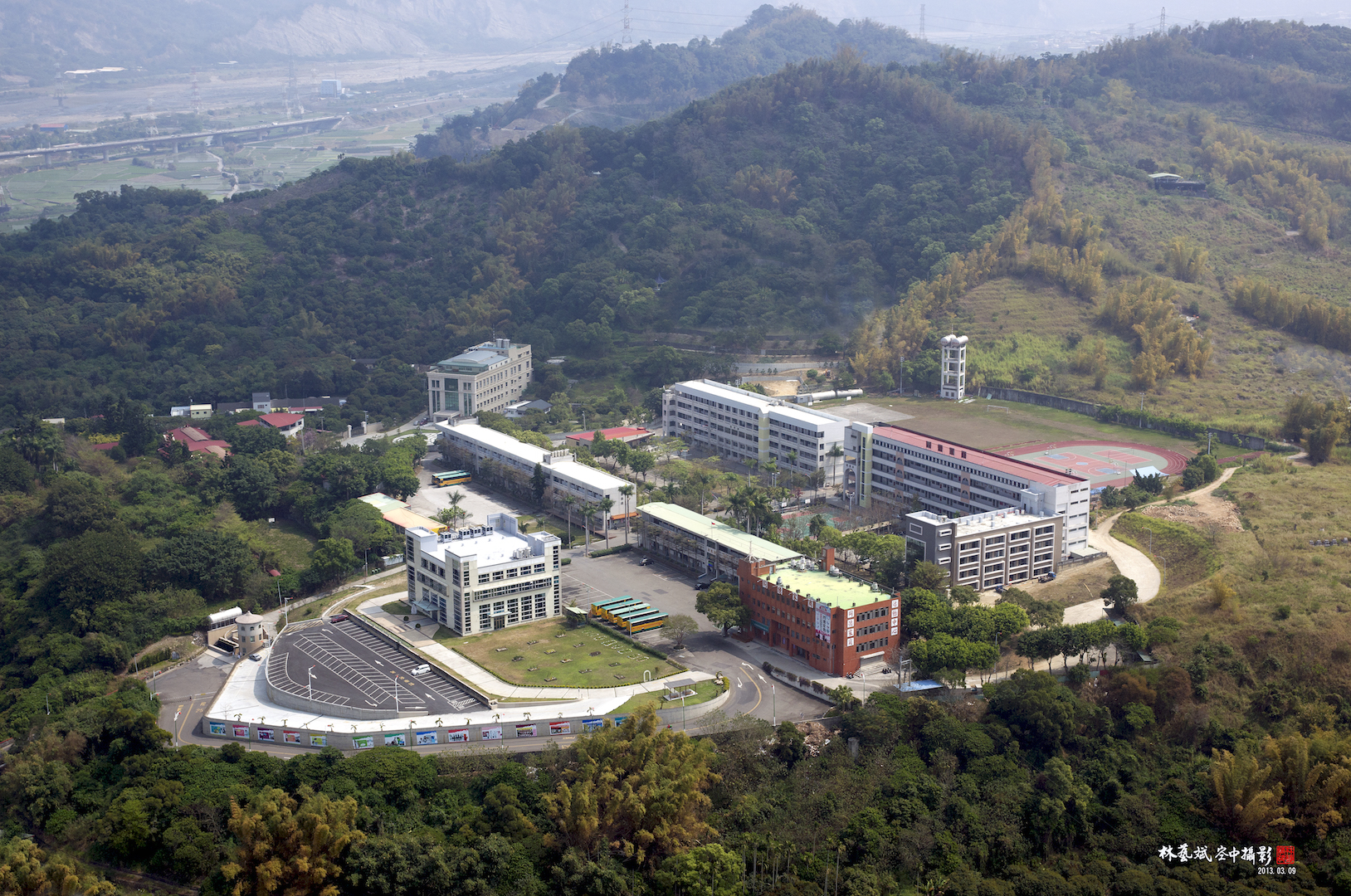 同德高中tung Der High School